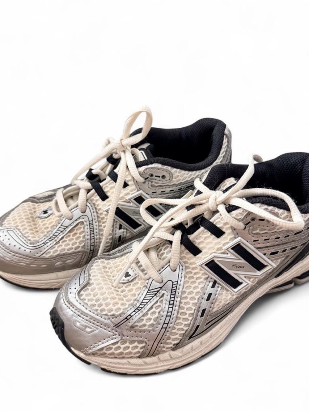 New Balance Black & Silver Mesh Running Sneakers